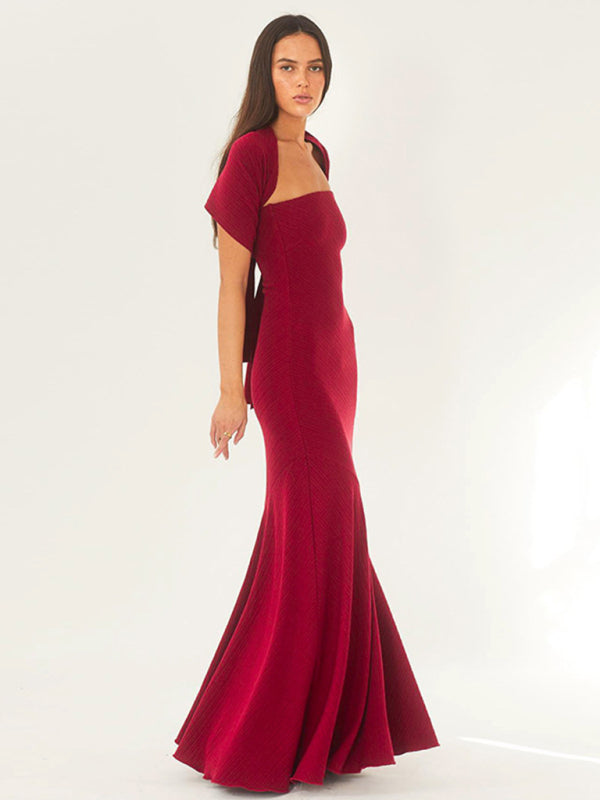 Sophisticated Strapless Evening Gown with Convertible Shawl